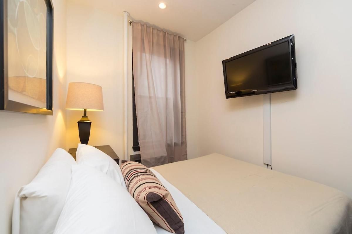 The Ideal V Vibe 8564 Apartment