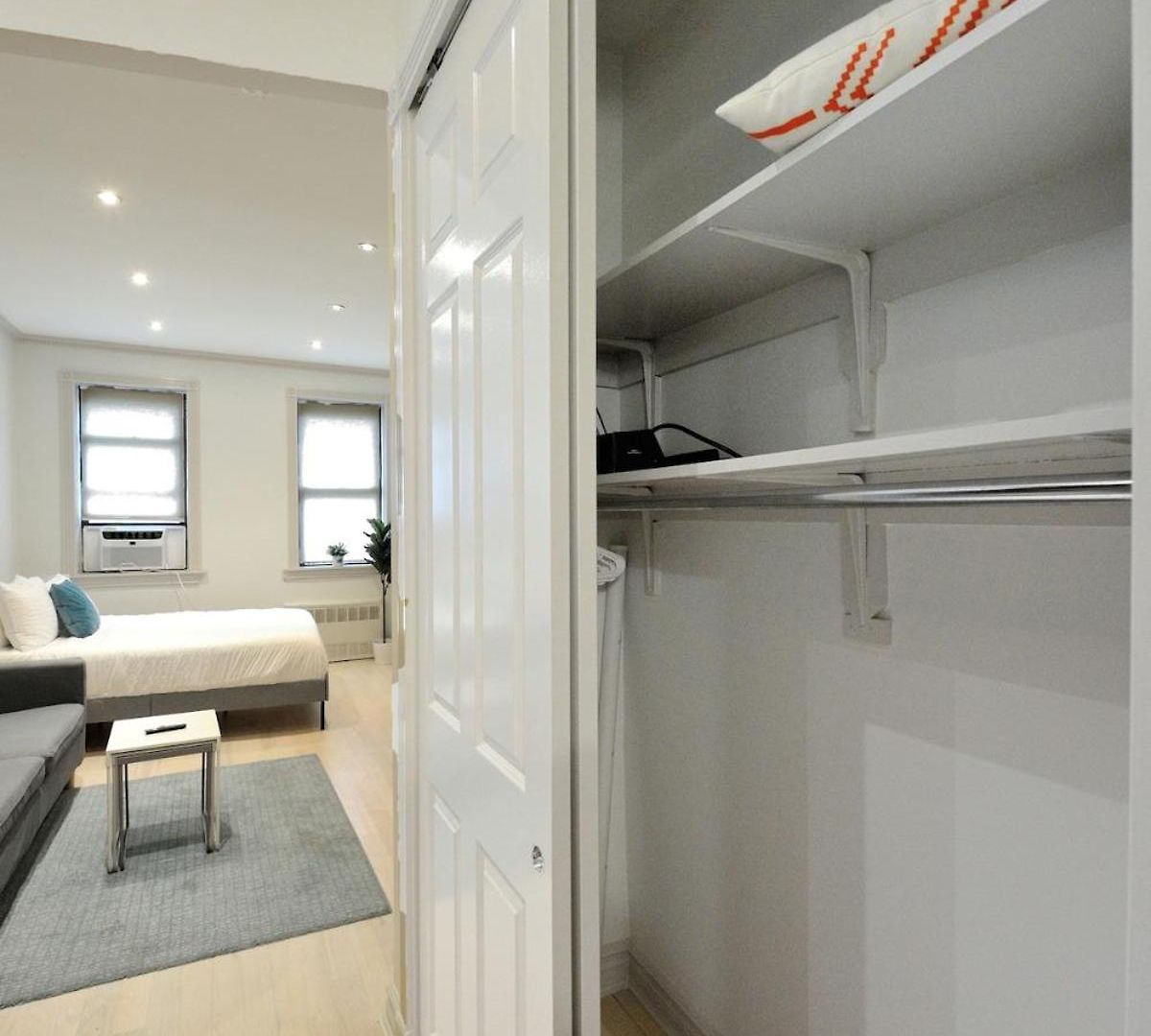 Apartment The Yorkville Vibe 8679 *