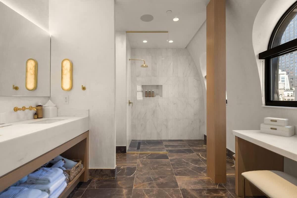 Apartment Midtown Penthouse With Empire State Views In Nyc *