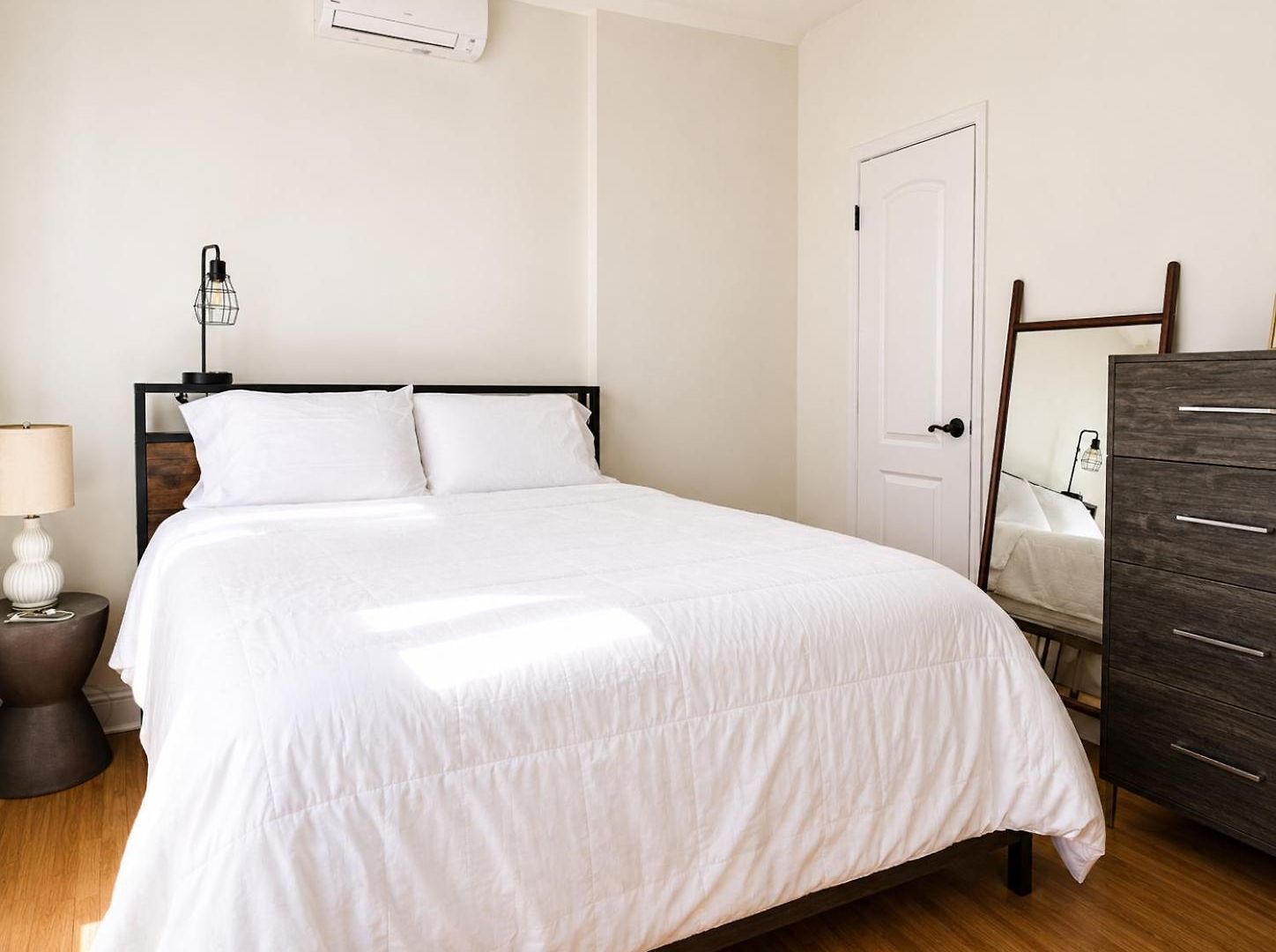 Apartment The Heights Haven, Spacious 6 Bedrooms Townhouse With Patio New York