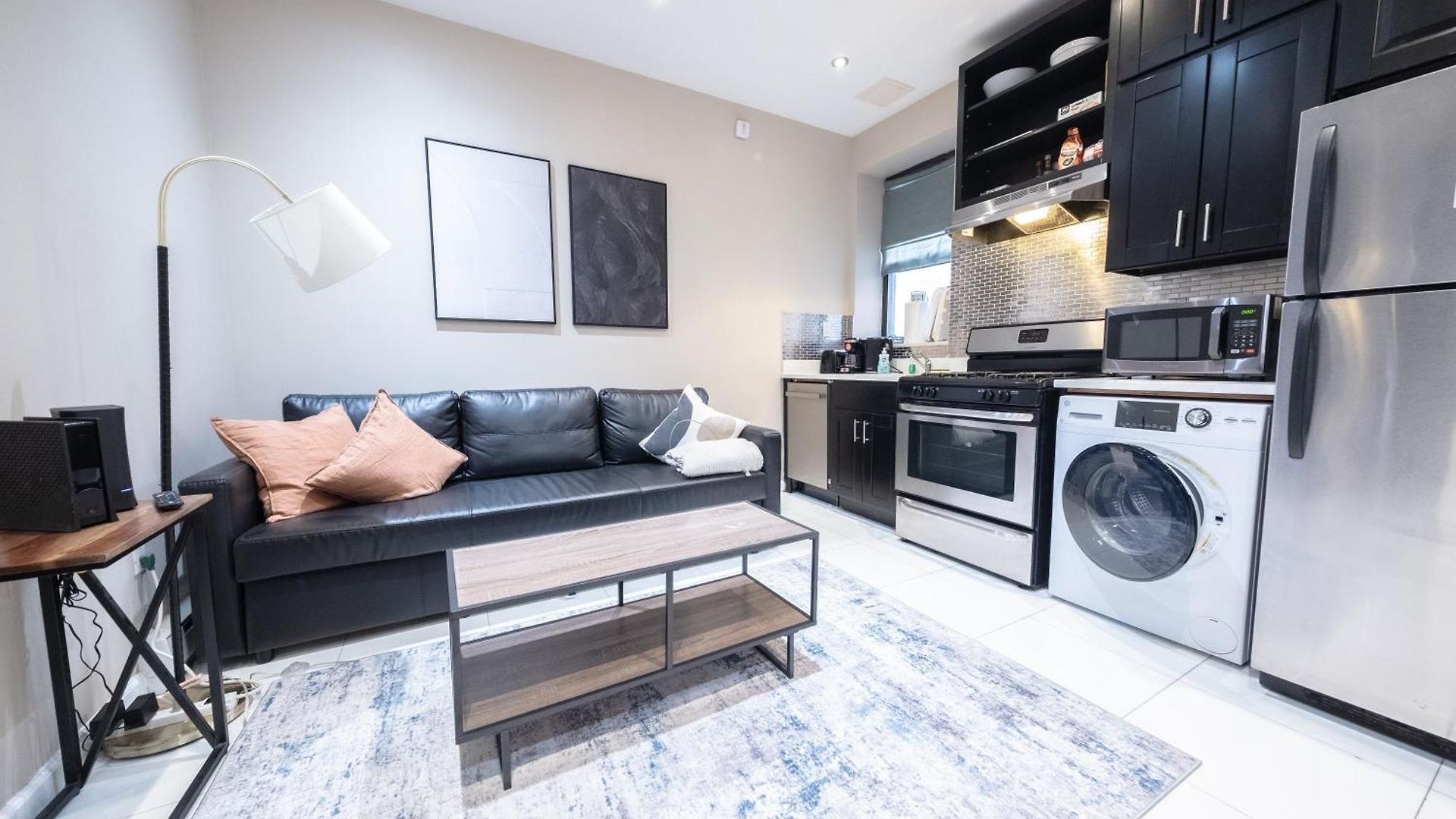Apartment Comfy 2 Bedroom On Park West New York