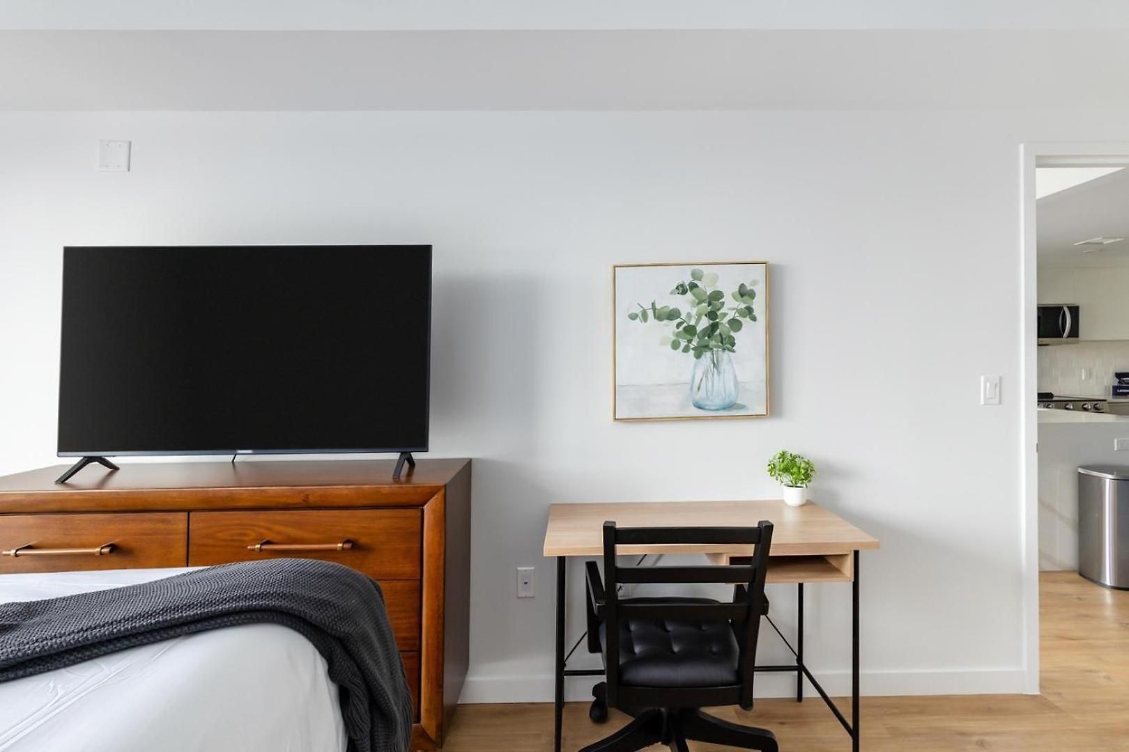 Landing Modern 2Bd Rooftop Lounge Gym *