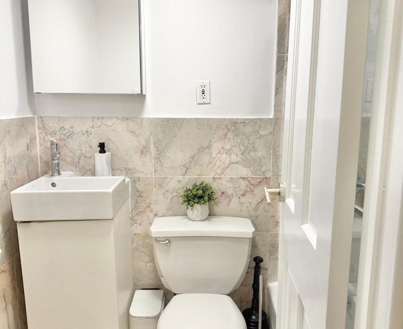 Gorgeous 2 Bedroom 2 Baths Nyc Oasis Apartment *