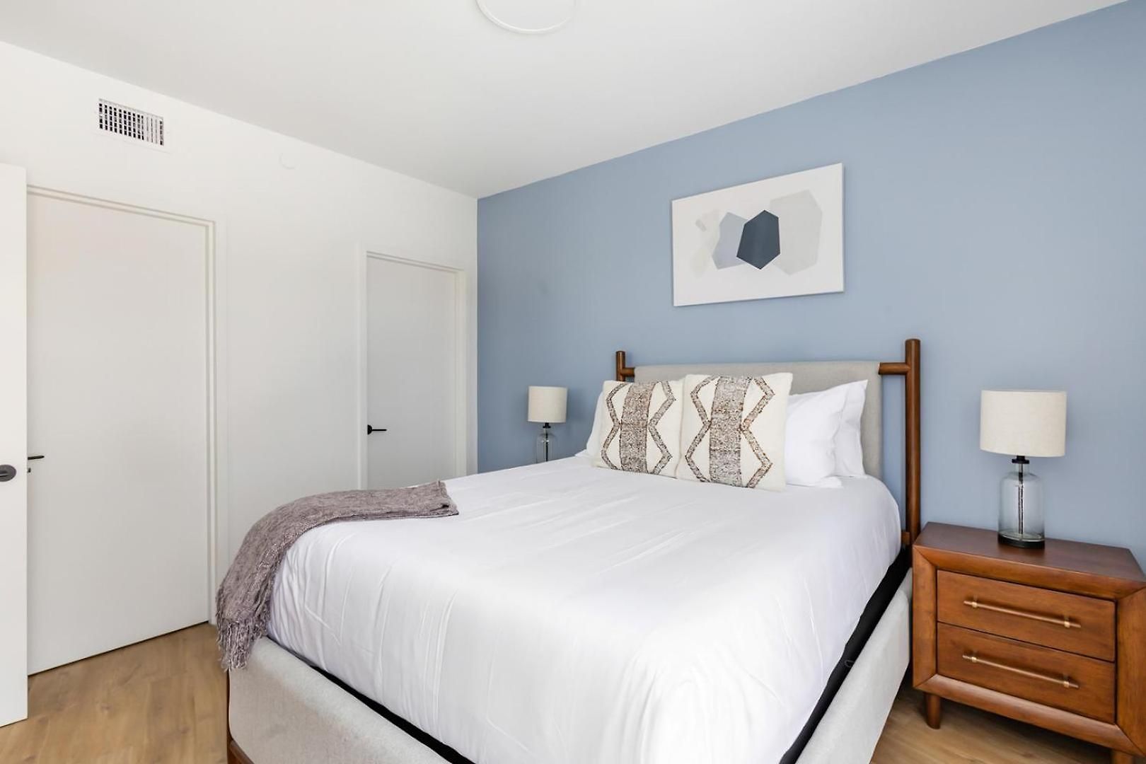 Landing Modern 2Bd Rooftop Lounge Gym *