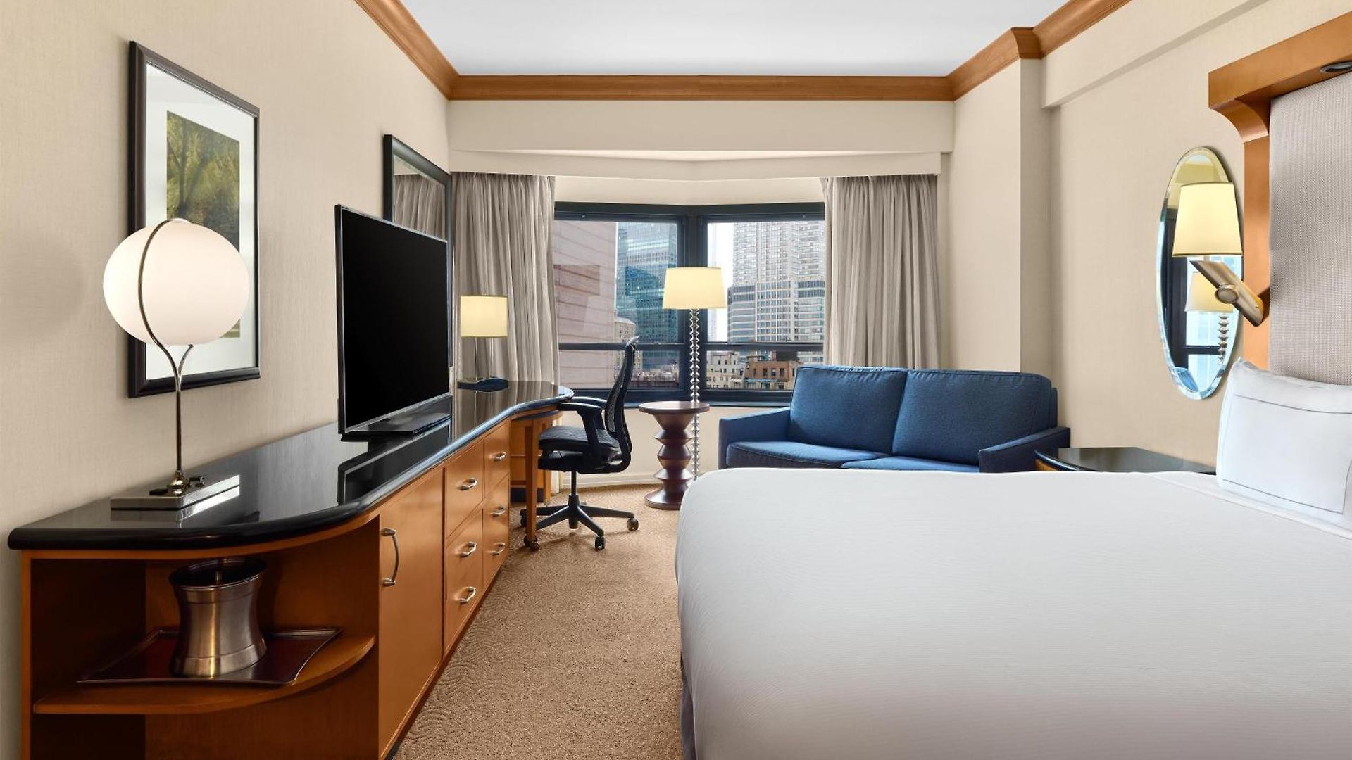 Hilton Midtown 4*