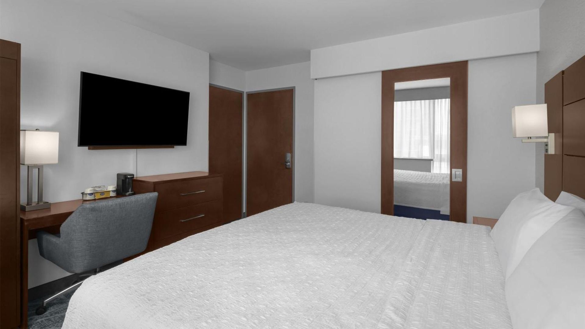 Hampton Manhattan Grand Hotel 3*