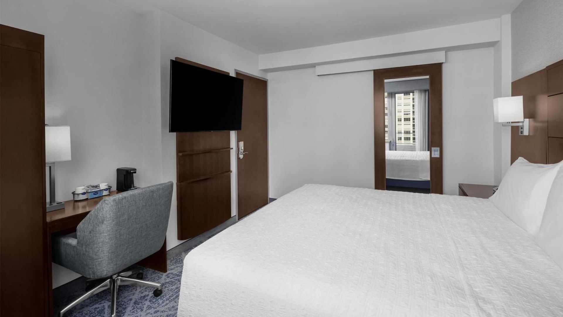 Hampton Manhattan Grand Hotel