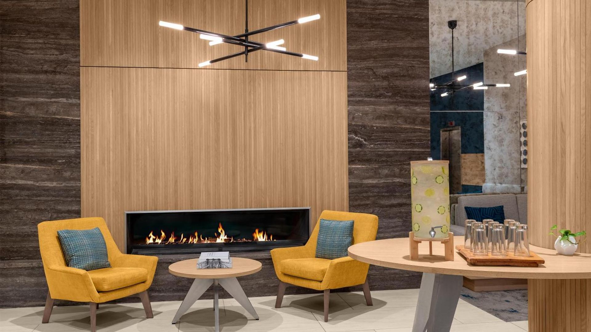 Hilton Garden Manhattan Midtown East - Newly Renovated Hotel 3*