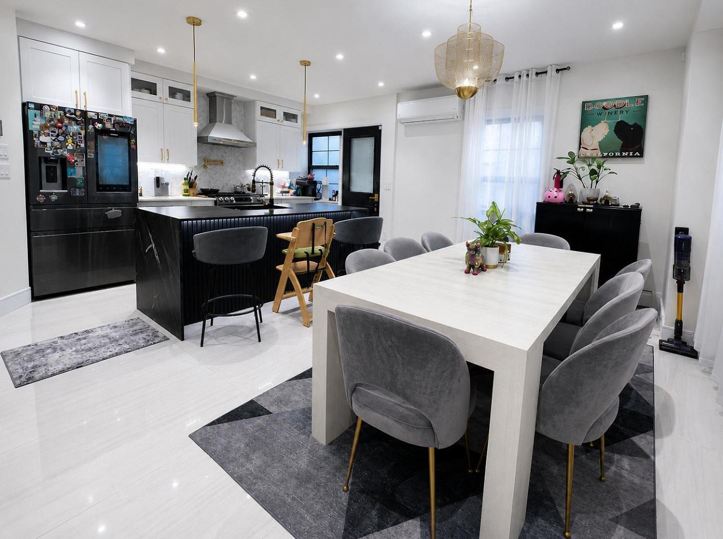 Homestay Great Location With Parking, 10 Min To Lga & Subway *