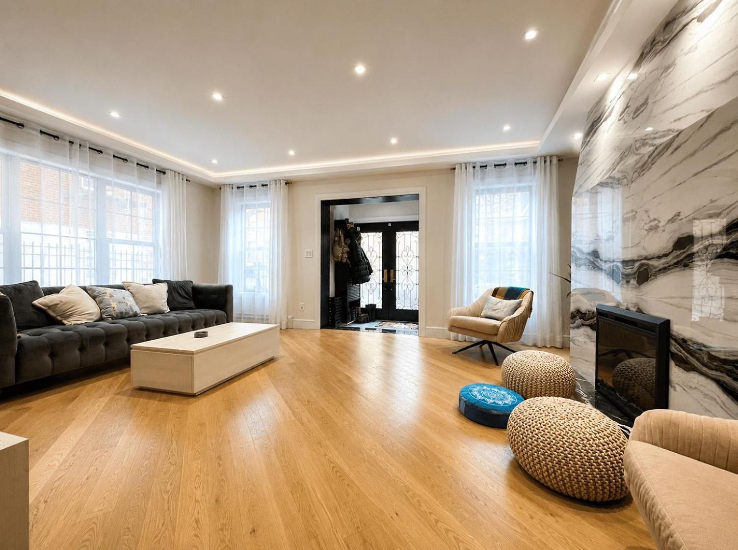 Great Location With Parking, 10 Min To Lga & Subway Homestay New York