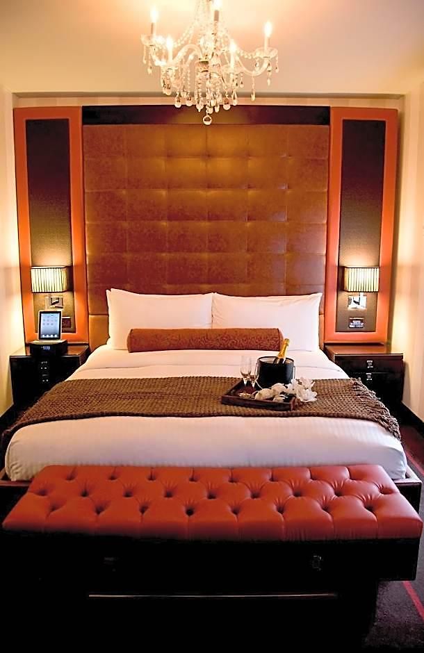 Sanctuary Hotel 4*