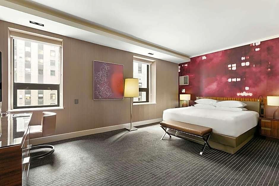Hyatt Grand Hotel 4*