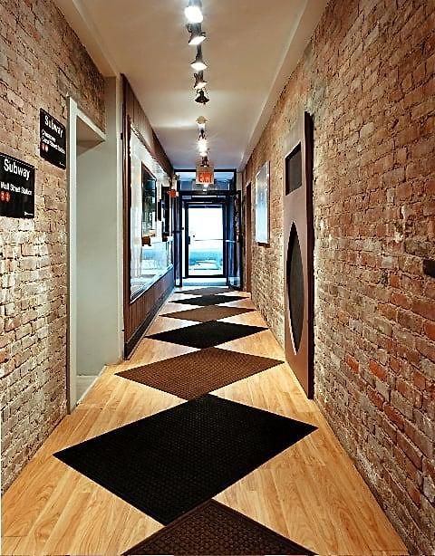 Off Soho Hotel 2*