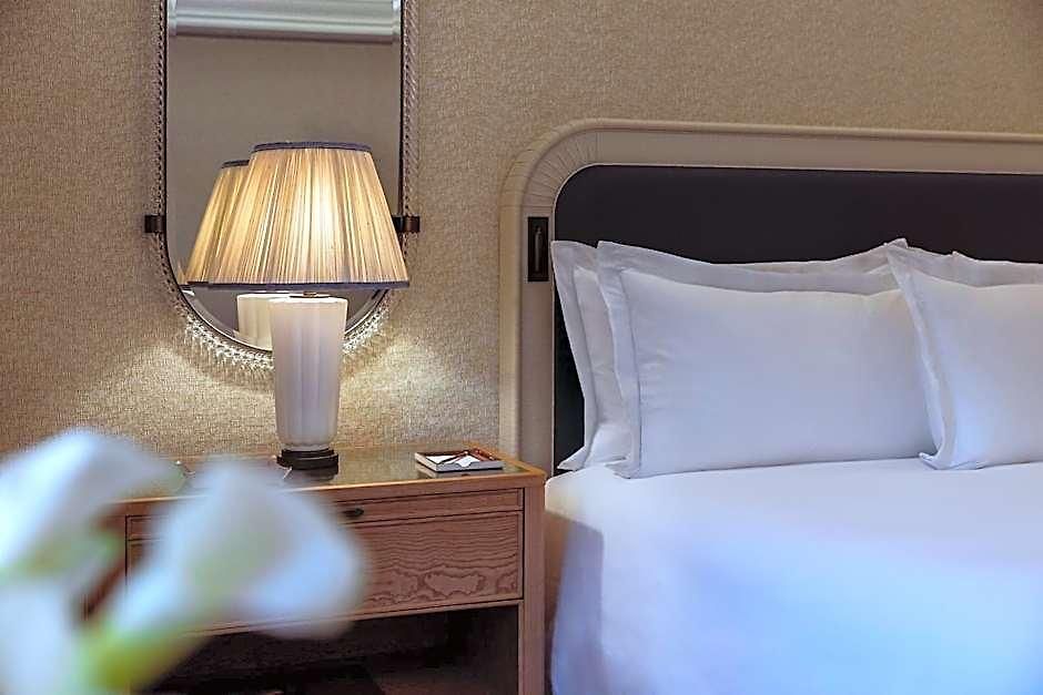 Hotel The Surrey, A Corinthia New York
