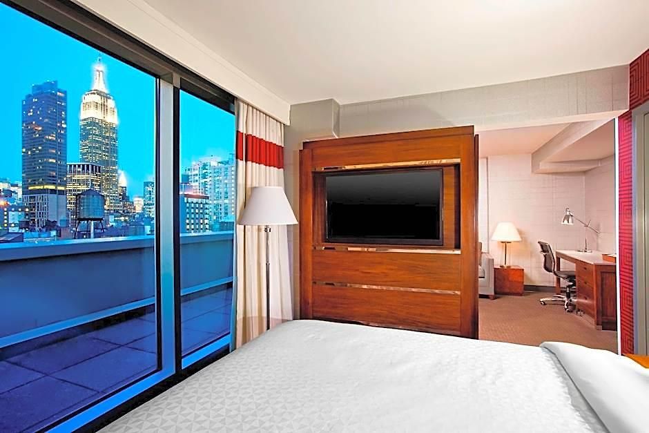 The Chelsean Hotel 3*