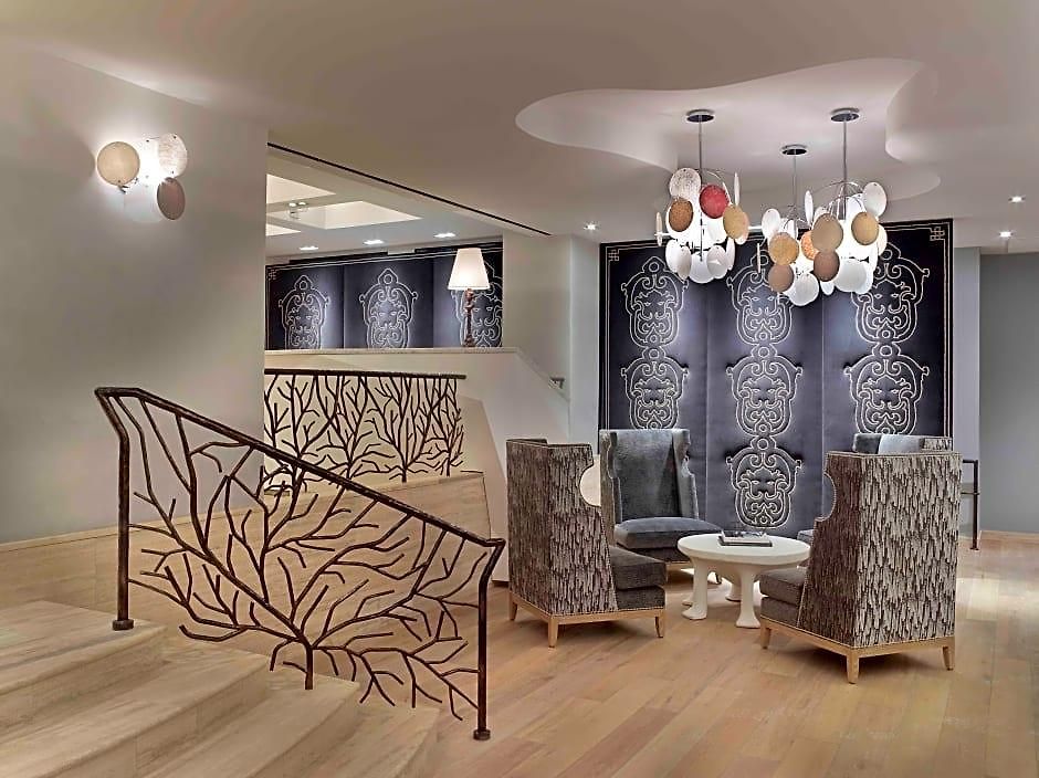 Lexington Plaza 4*