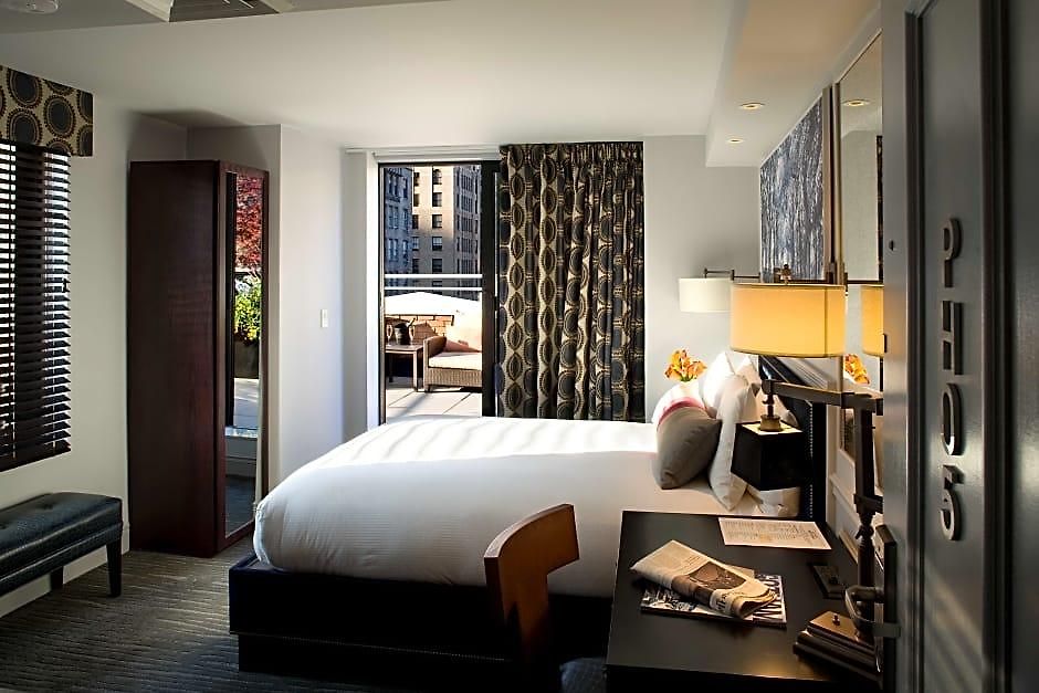 Hotel Aka Nomad