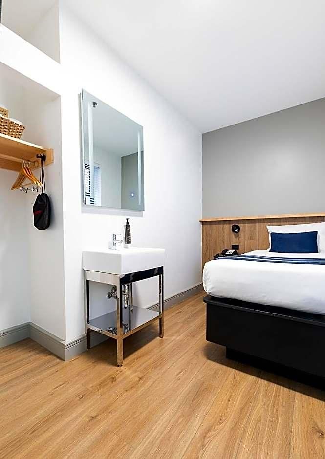 Hotel Americana 2*