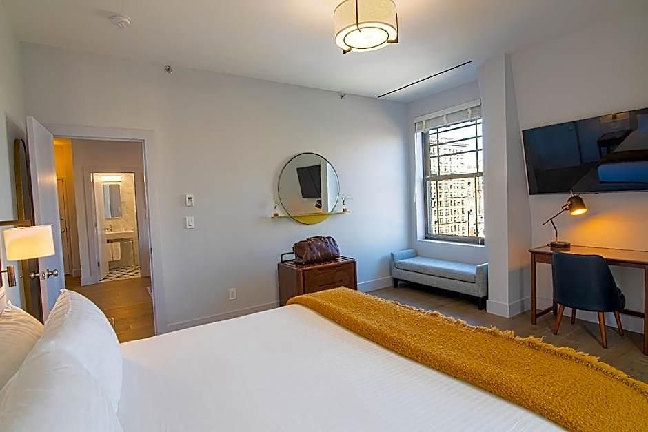 Hotel Belleclaire Park, A Small Luxury New York