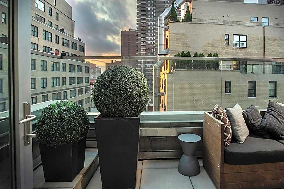 6 Columbus Park New York