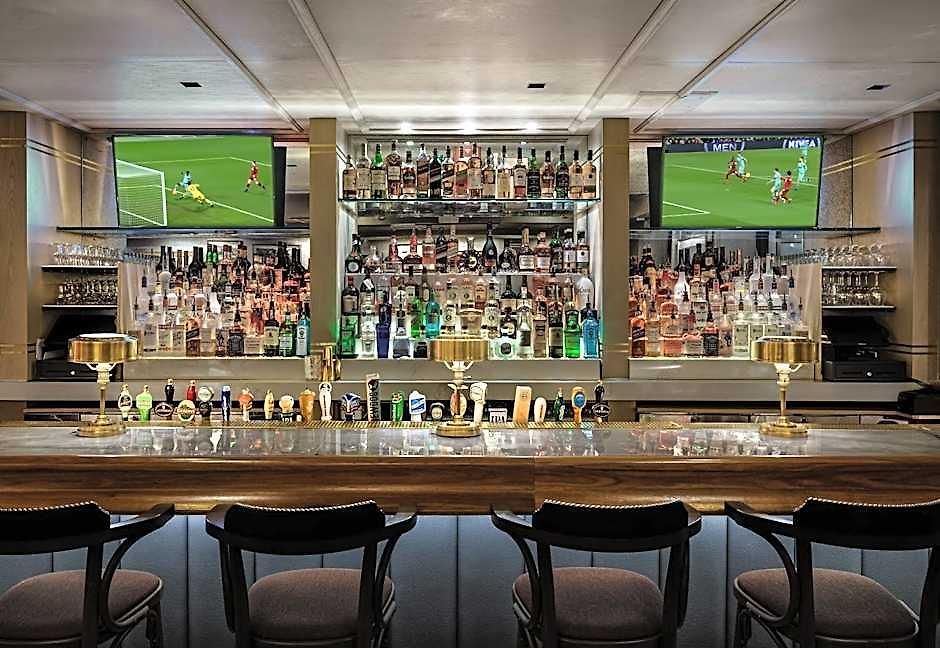 Merrion Row And Public House 4*