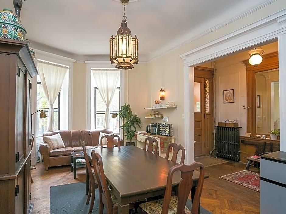Lefferts Manor 3*