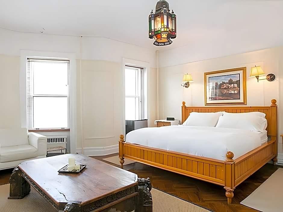 Lefferts Manor Bed & Breakfast