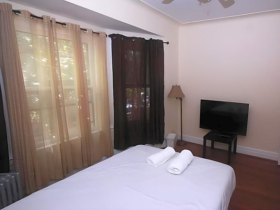 J-stel Hotel 3*