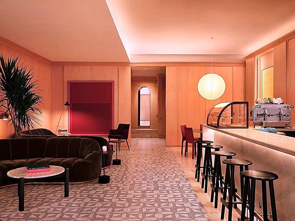 The Moore, City, A Member Of Design 4*