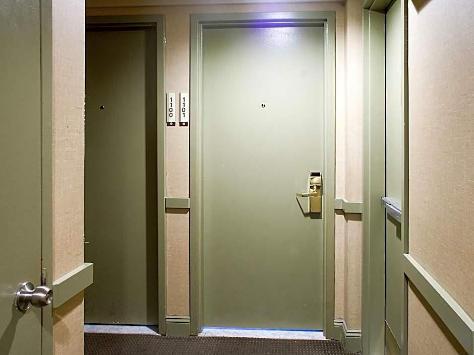 Hotel Hudson River 3*