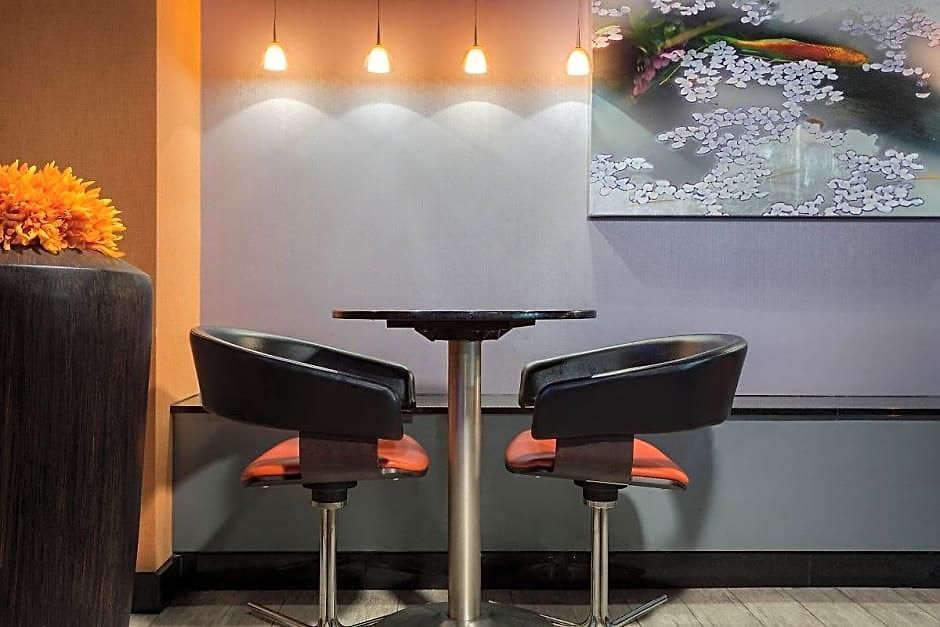 Nyma, The Manhattan Hotel 4*
