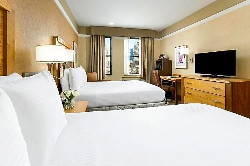 Nyma, The Manhattan Hotel