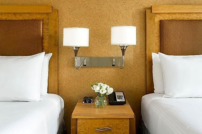 Nyma, The Manhattan 4*