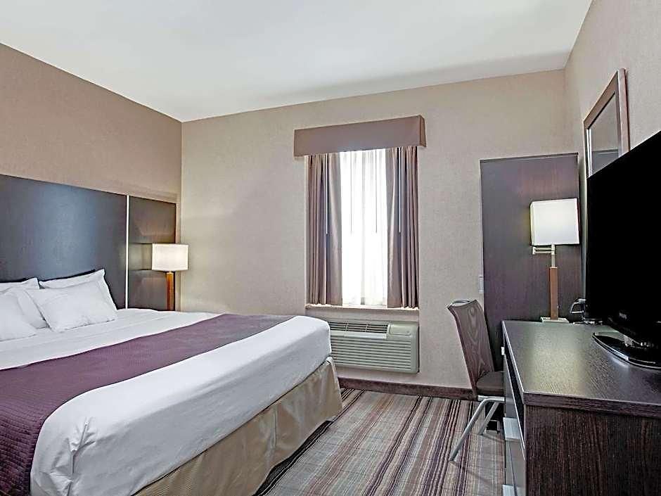 Days By Wyndham Jamaica / Jfk Airport Hotel