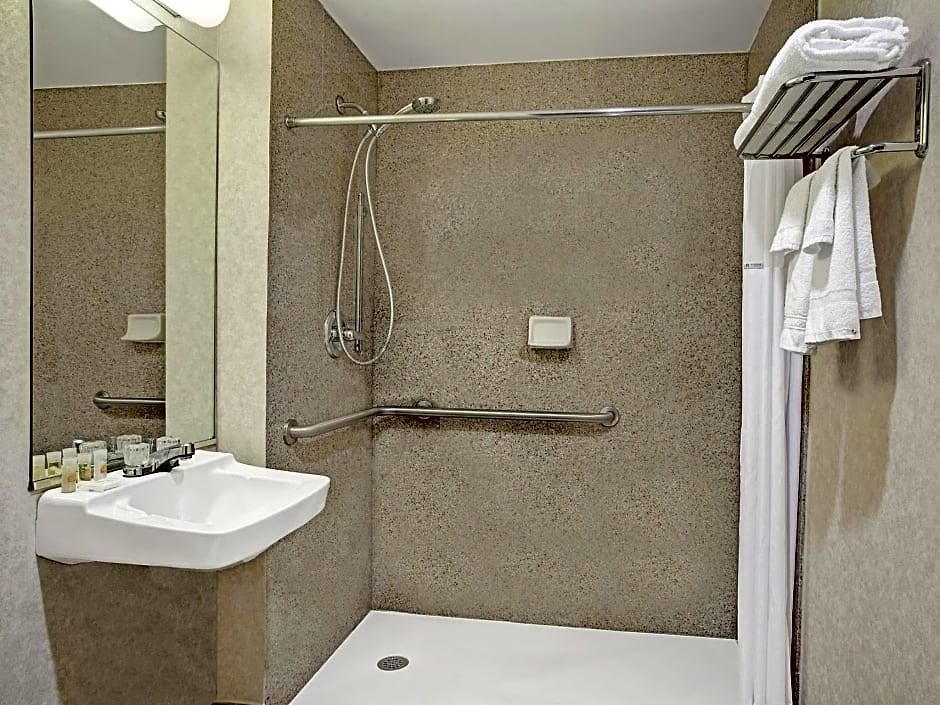 Days By Wyndham Jamaica / Jfk Airport Hotel