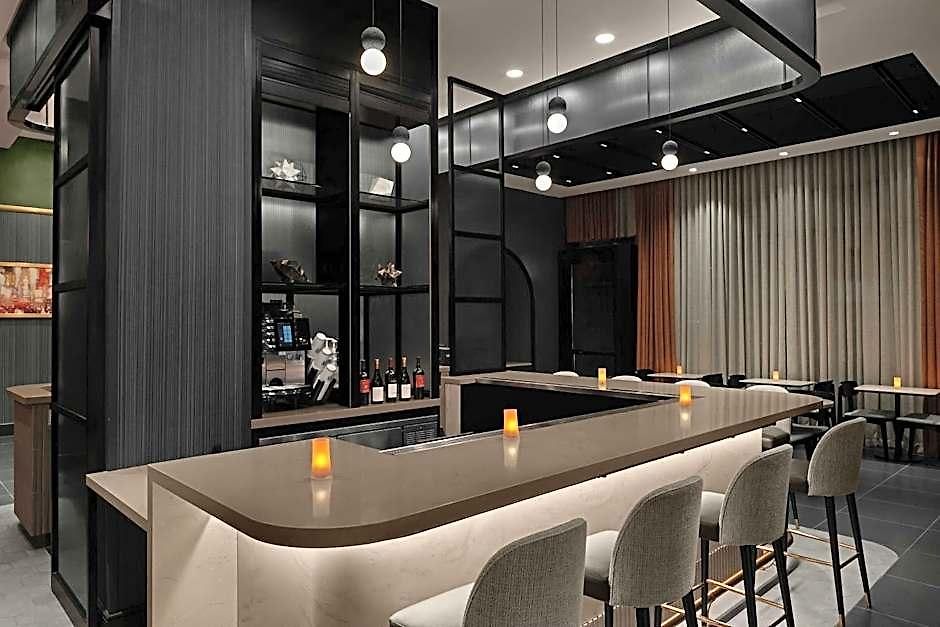 Hotel Courtyard By Marriott World Trade Center Area 3*