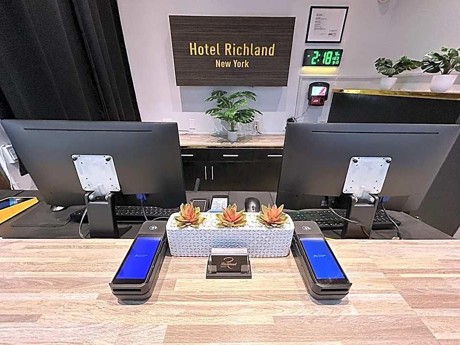 Howard Johnson Soho Hotel 3*