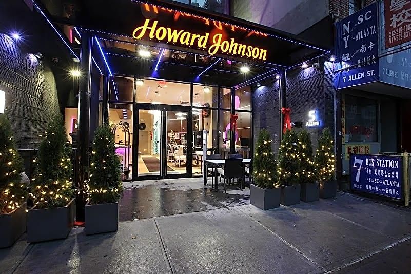 Howard Johnson Soho Hotel 3*