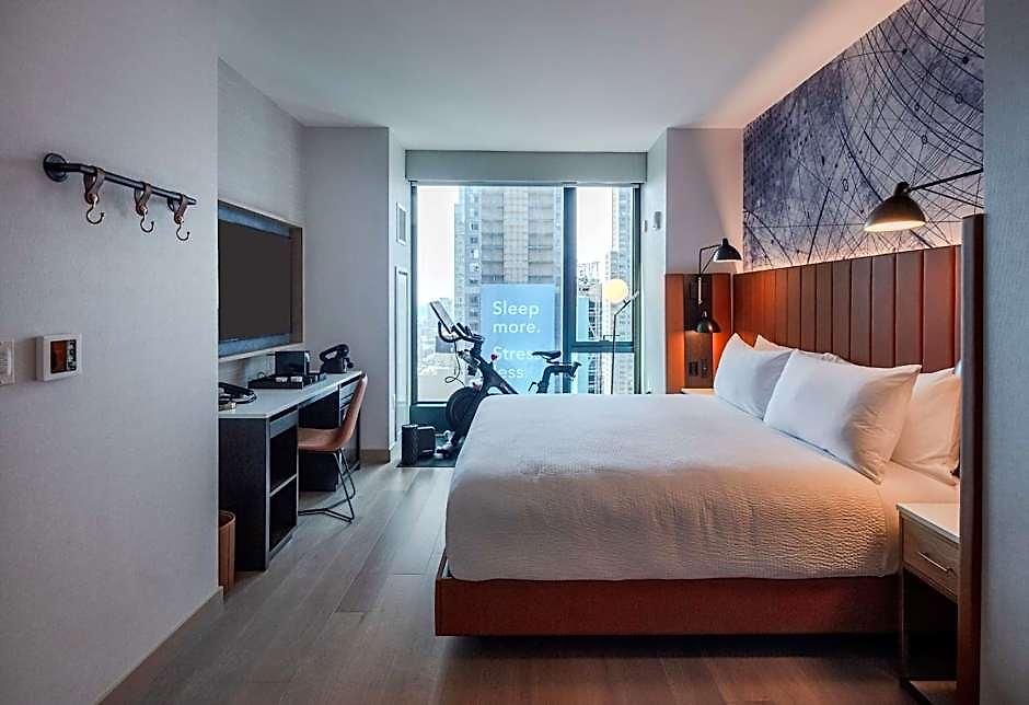 Tempo By Hilton Times Square 4*