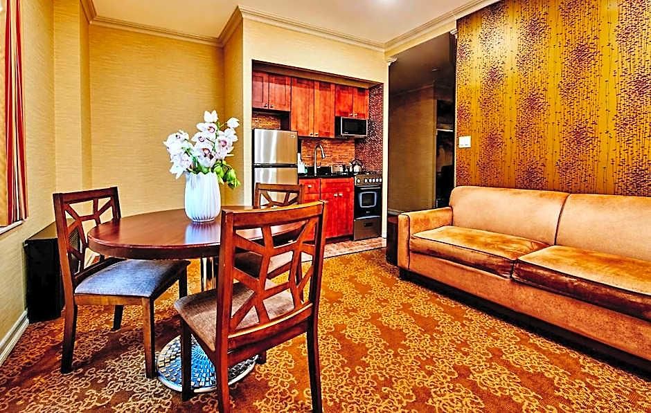 Radio Aparthotel 3*