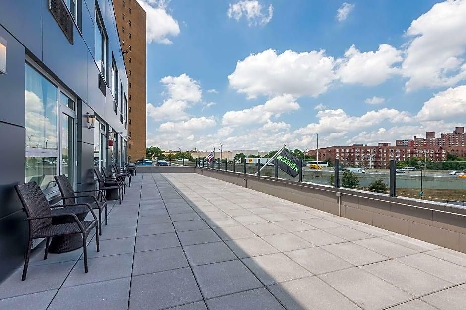 Hotel Wyndham Garden Laguardia South 3*