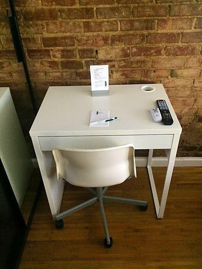 Chelsea (adults Only) Inn