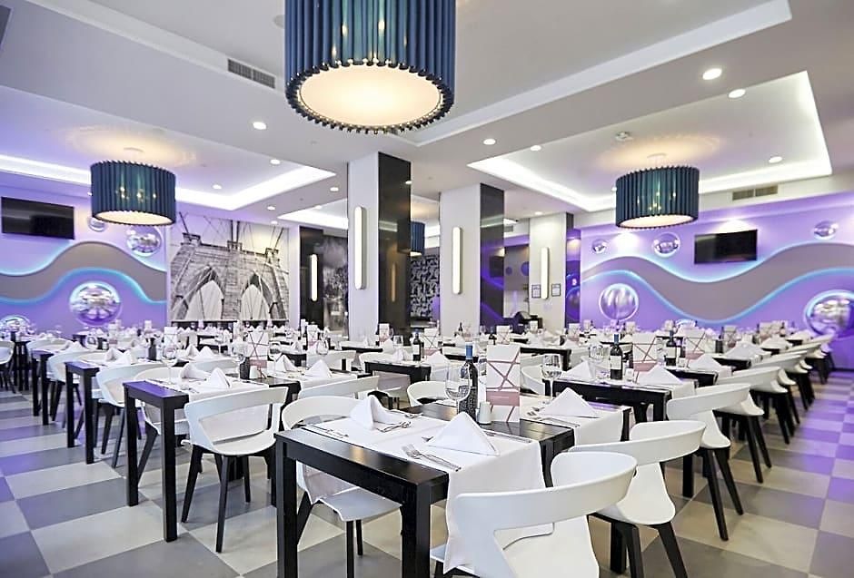 Hotel Riu Plaza Times Square 4*