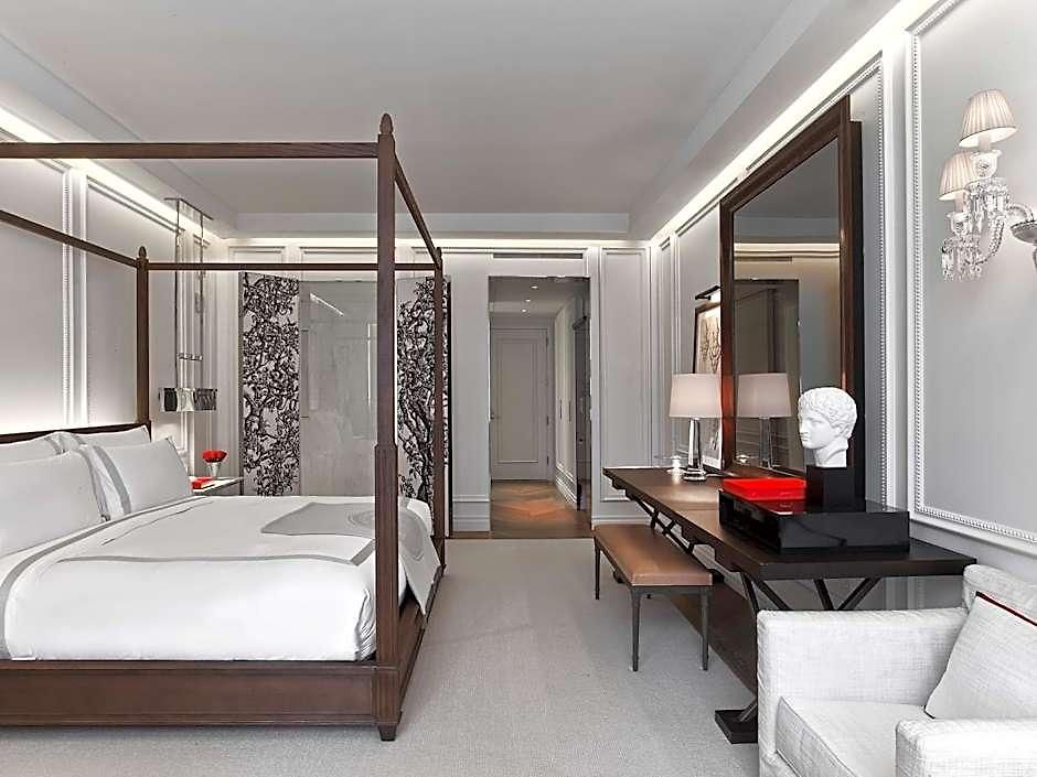 Baccarat And Residences Hotel