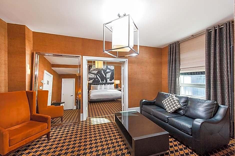 Ameritania At Times Square 4*
