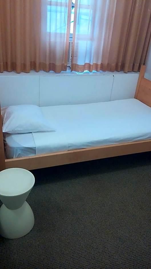 Hostel West Side Ymca *