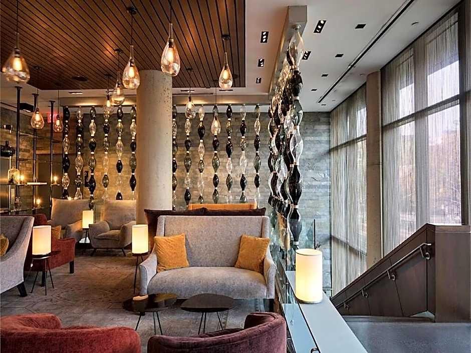 Sixty Les Hotel