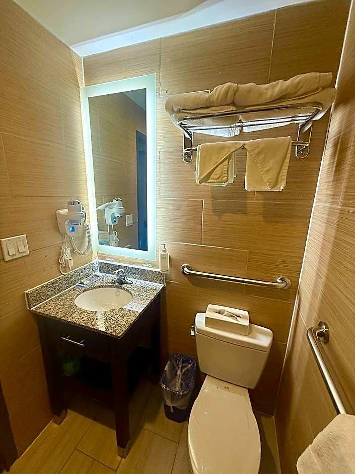 Days By Wyndham Brooklyn Borough Park Hotel New York