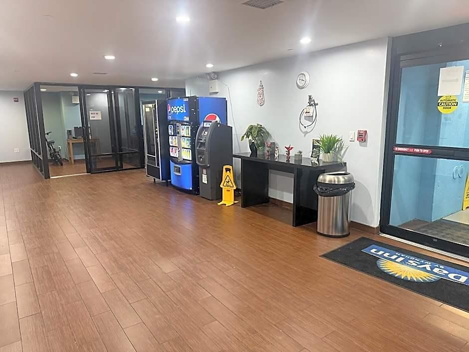 Days By Wyndham Brooklyn Borough Park New York