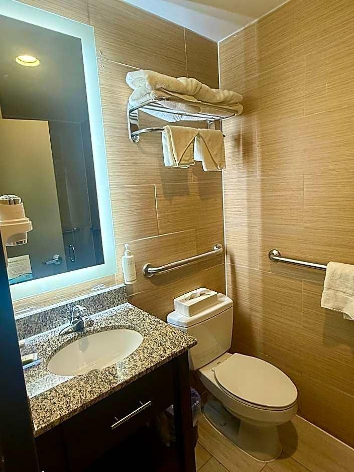 Hotel Days By Wyndham Brooklyn Borough Park New York